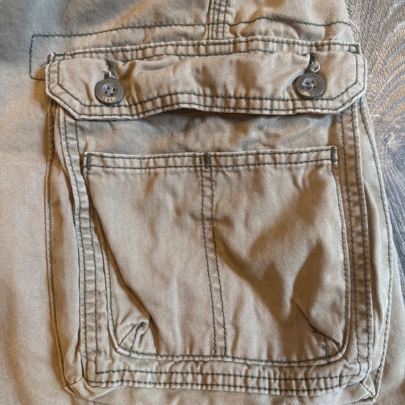 Size 42 Men's Loose Fit Cargo Shorts - Picture 4 of 6
